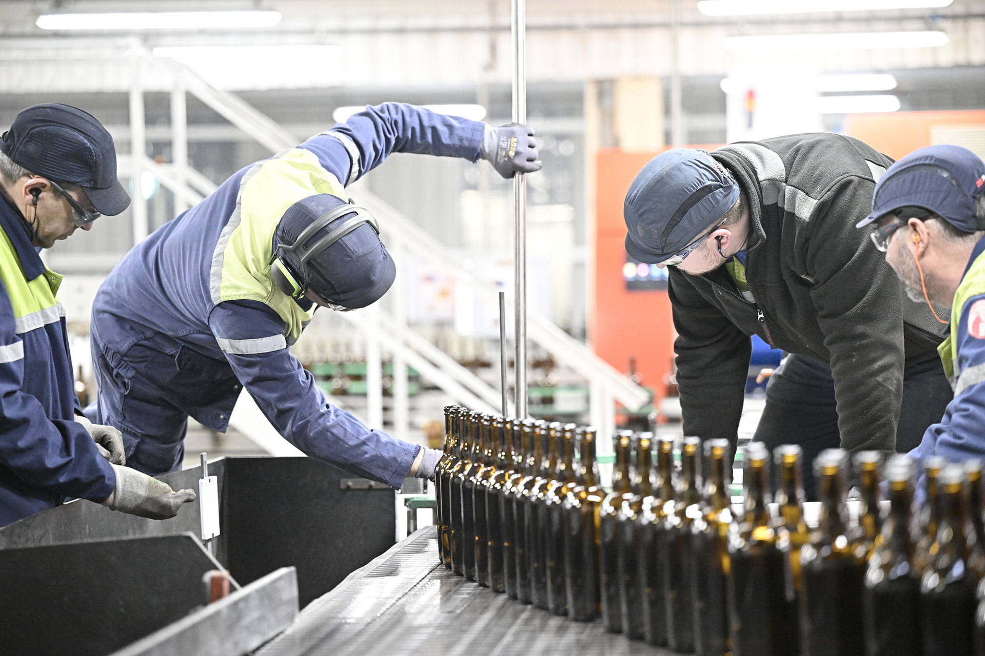 Reportage photo industriel - Usine de verrerie - Secteur secondaire. France.