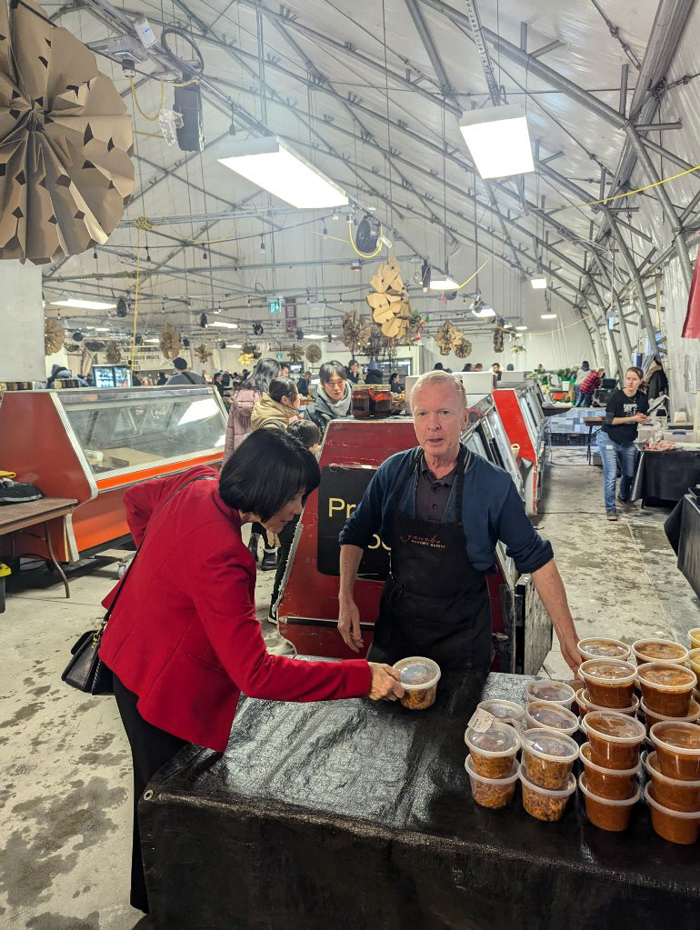 Mayor Olivia Chow visits the Farmers Market on The Esplanade