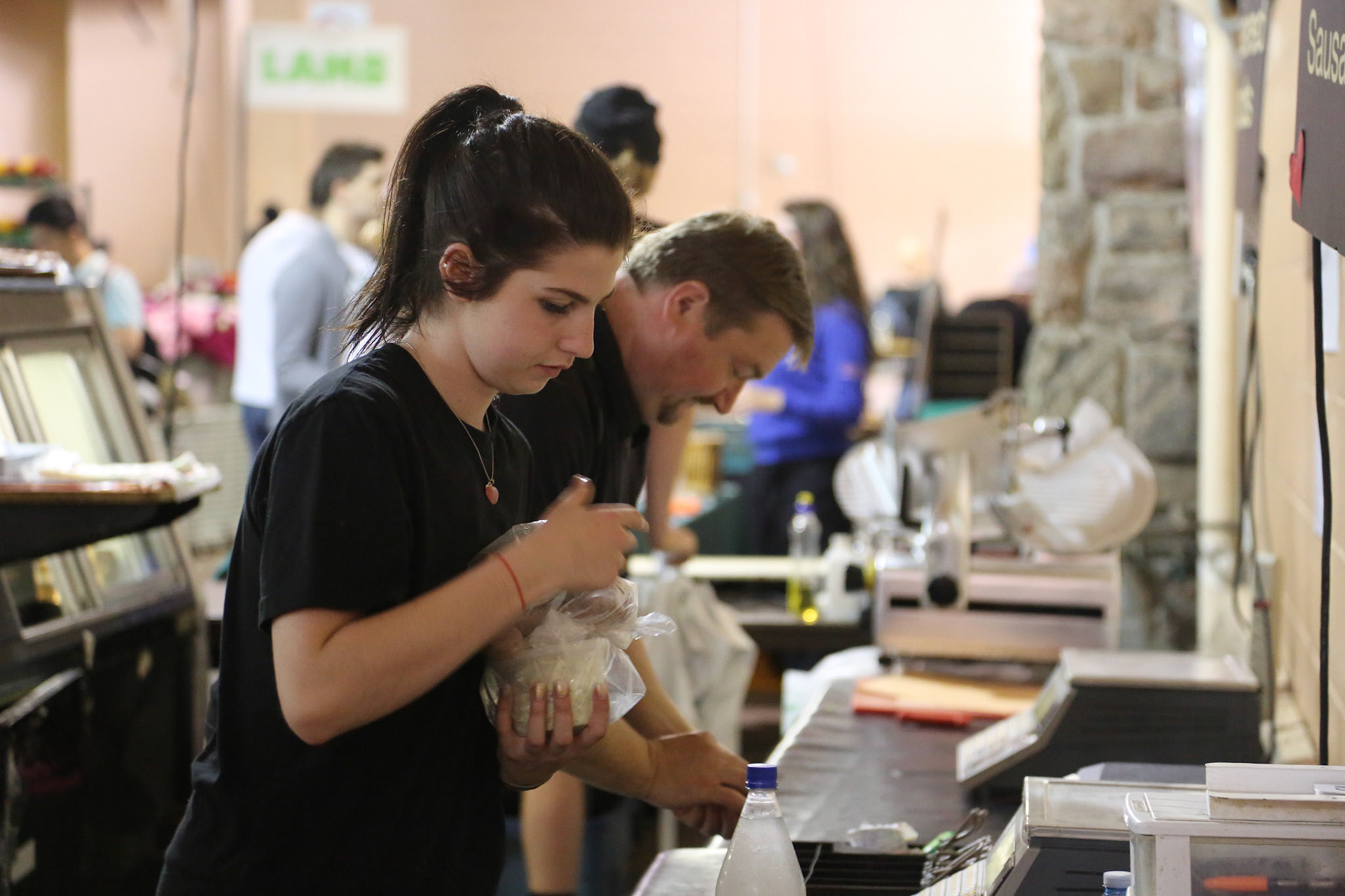 cometothemarket@gmail.com