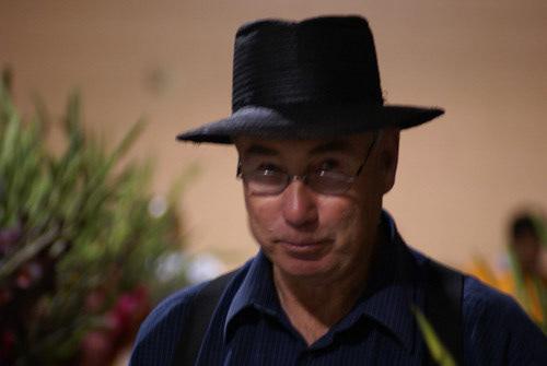 cometothemarket@gmail.com