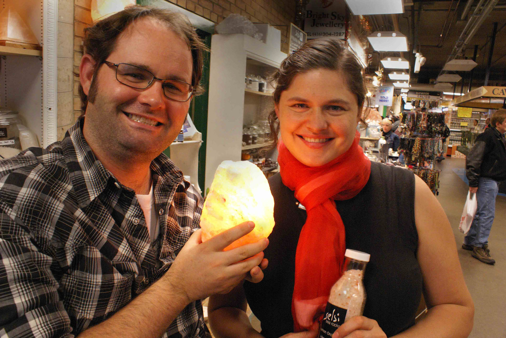 cometothemarket@gmail.com