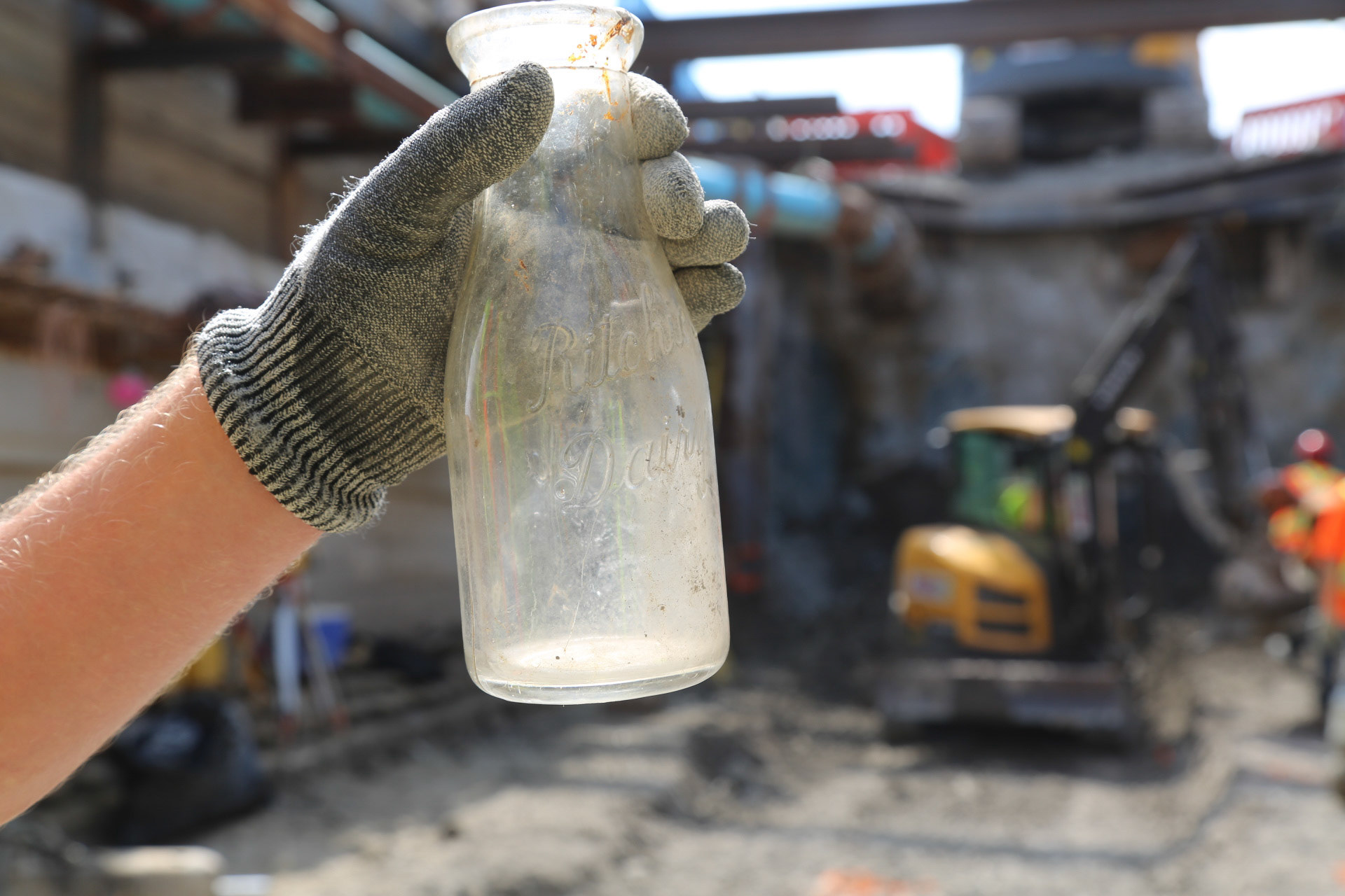 cometothemarket@gmail.com