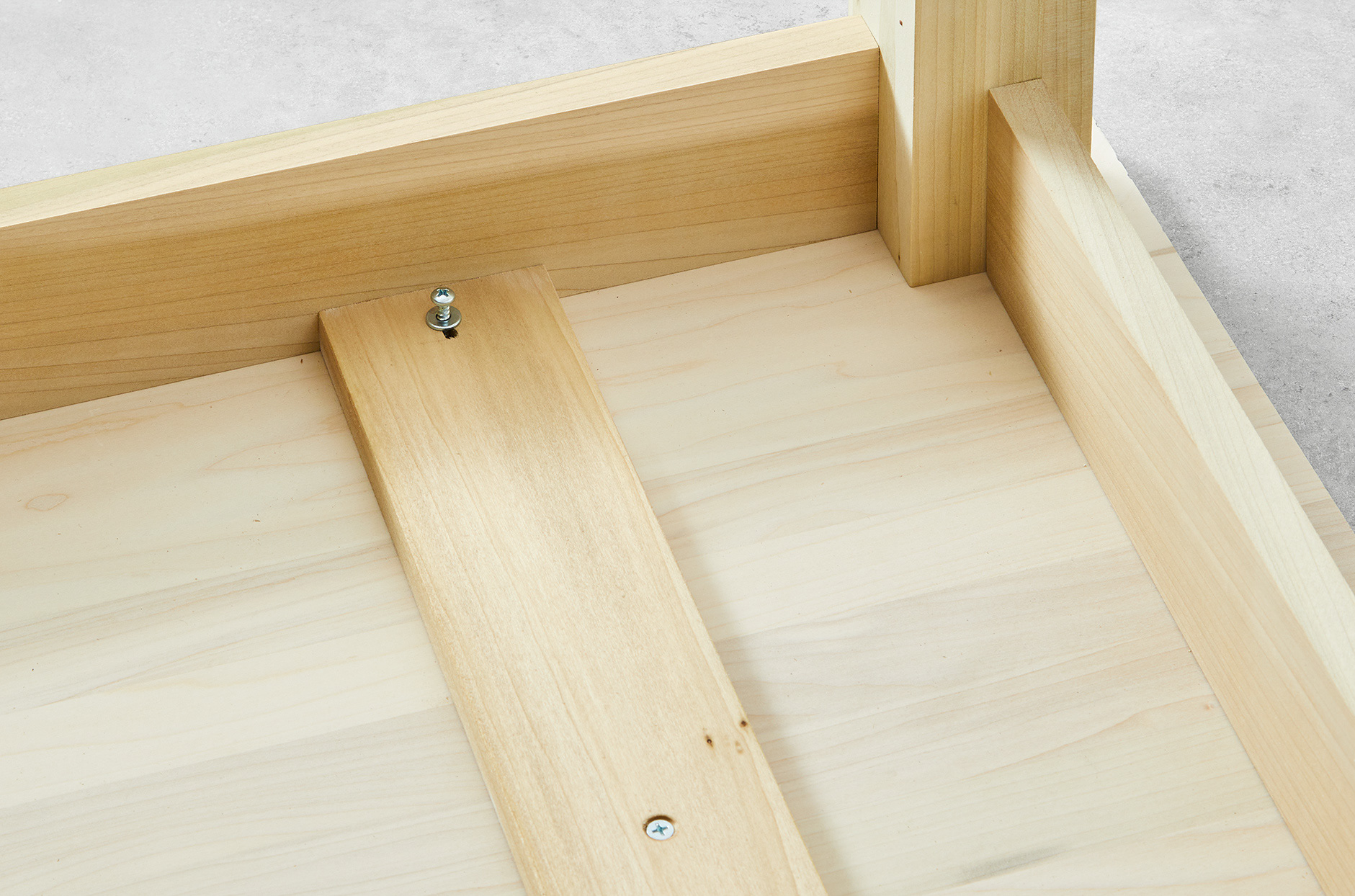 Slotted Stretcher