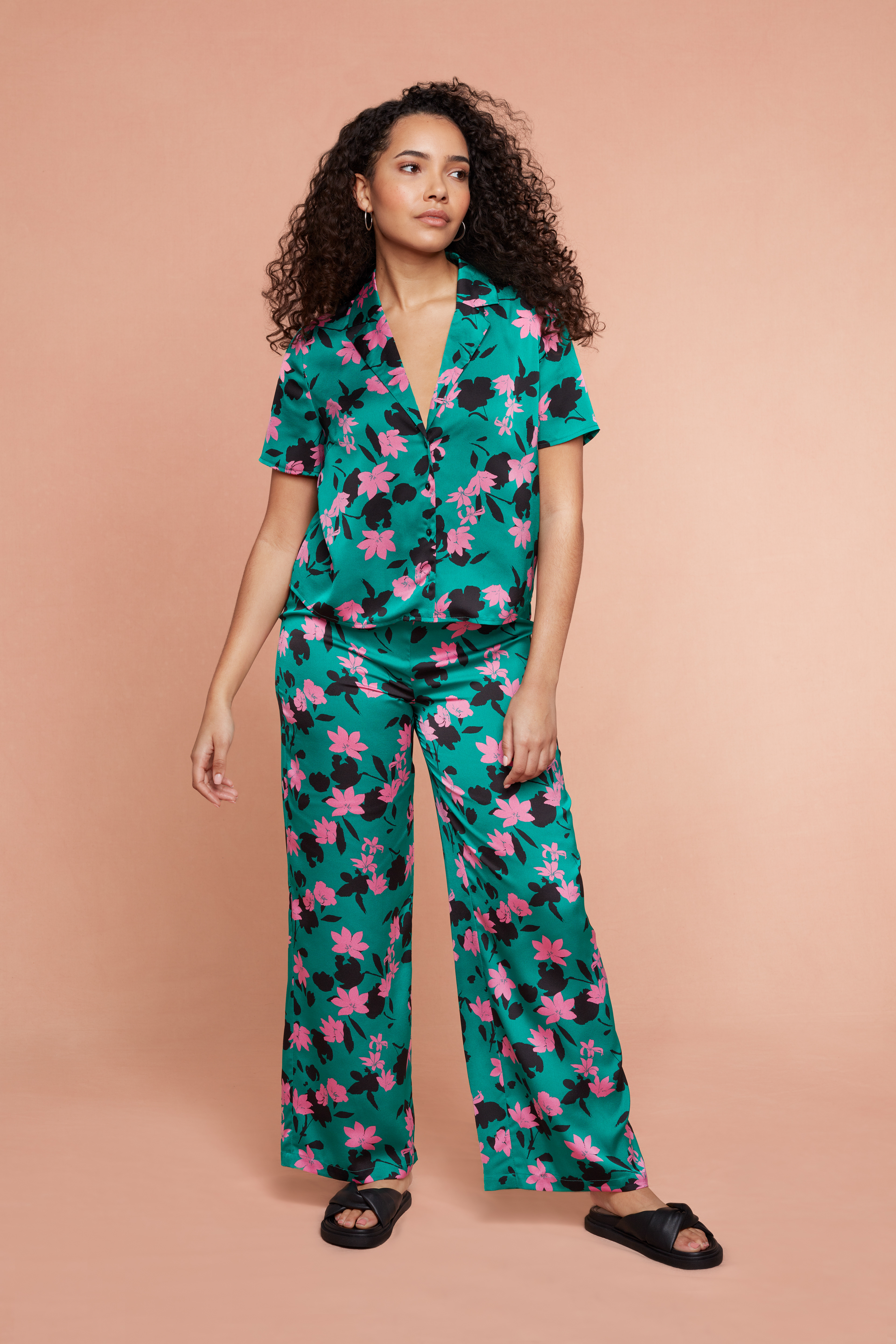 TU S/S LOOKBOOK 