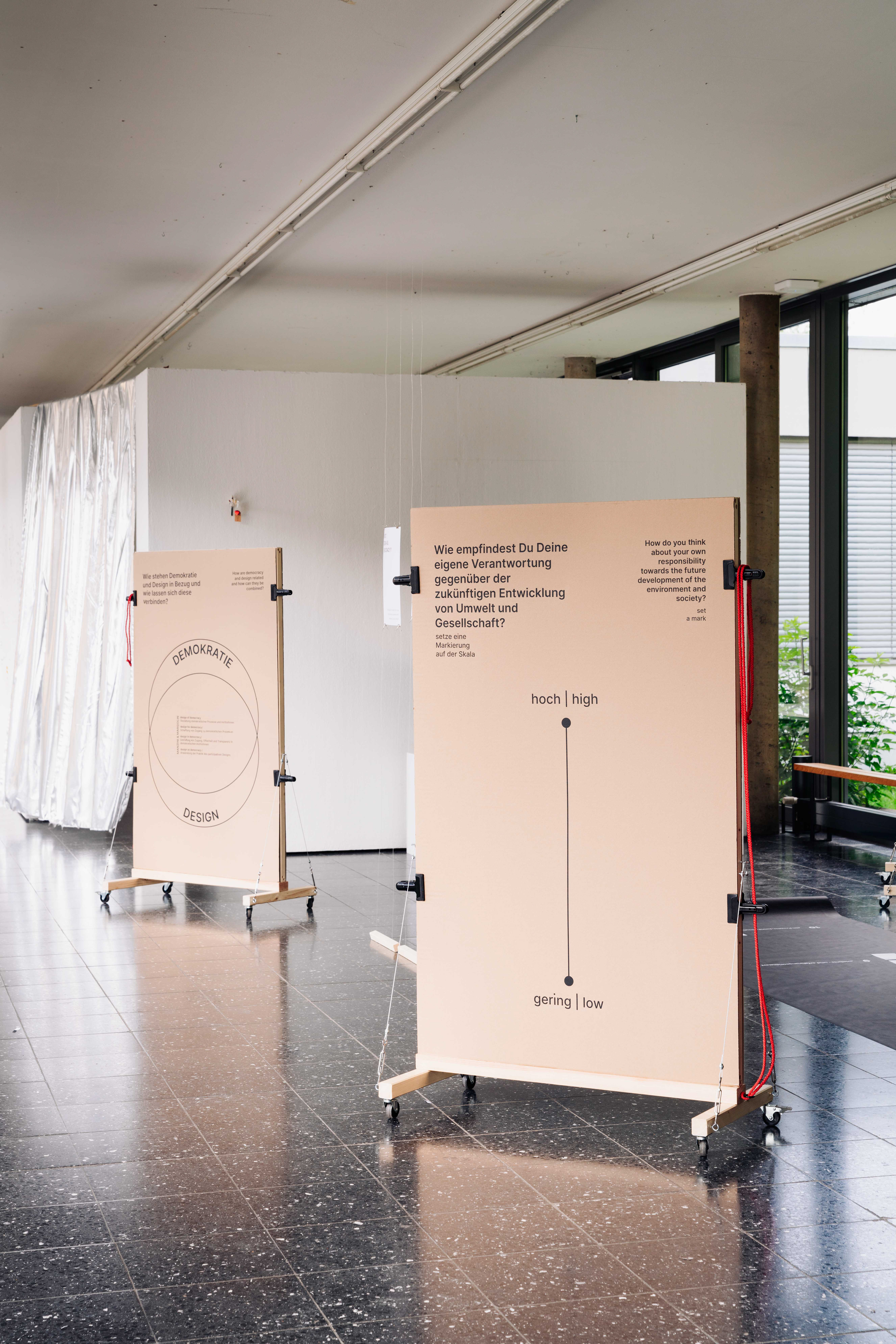 Mobile exhibition displays that can be moved, labeled and exchanged. Photo: Can Wagener