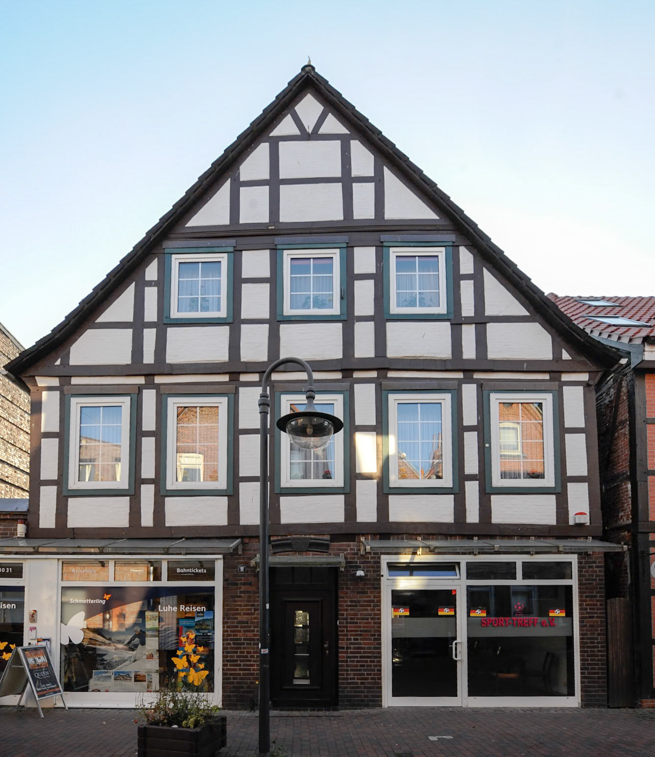 Deichstraße 53°21'52" N 10°12'15" E