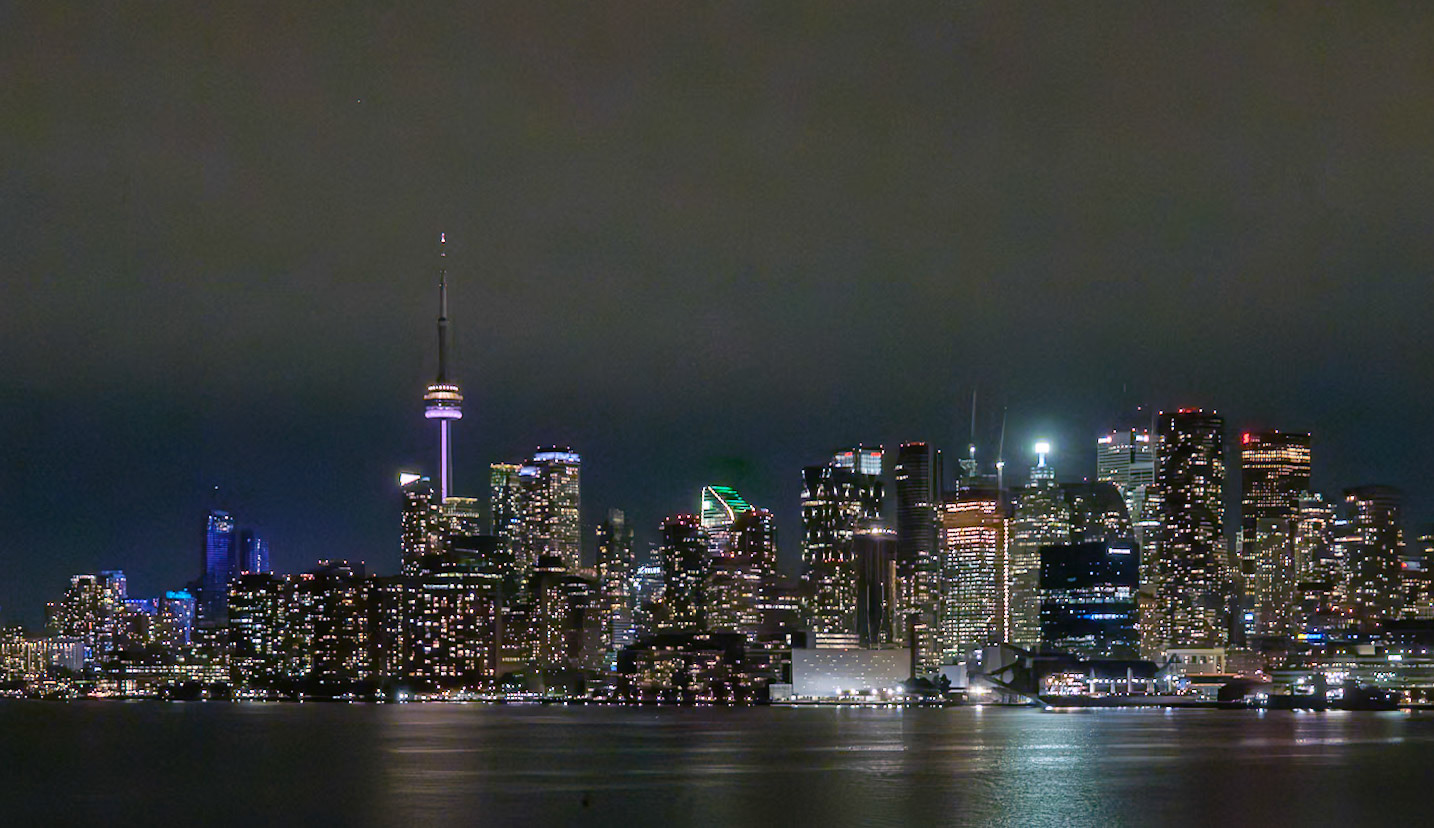 Toronto Skyline bei Abfahrt