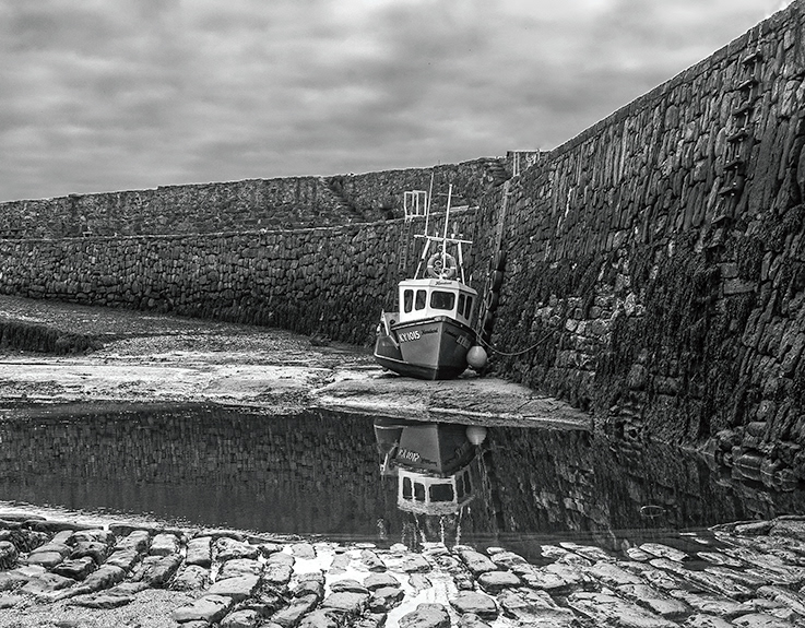 Elie harbour