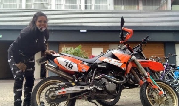 Bought me a Supermoto - Standing in my power, ready for the next chapter.