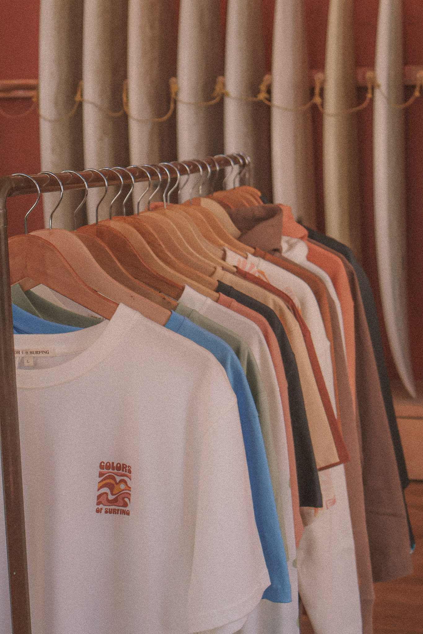 colors of surfing shop