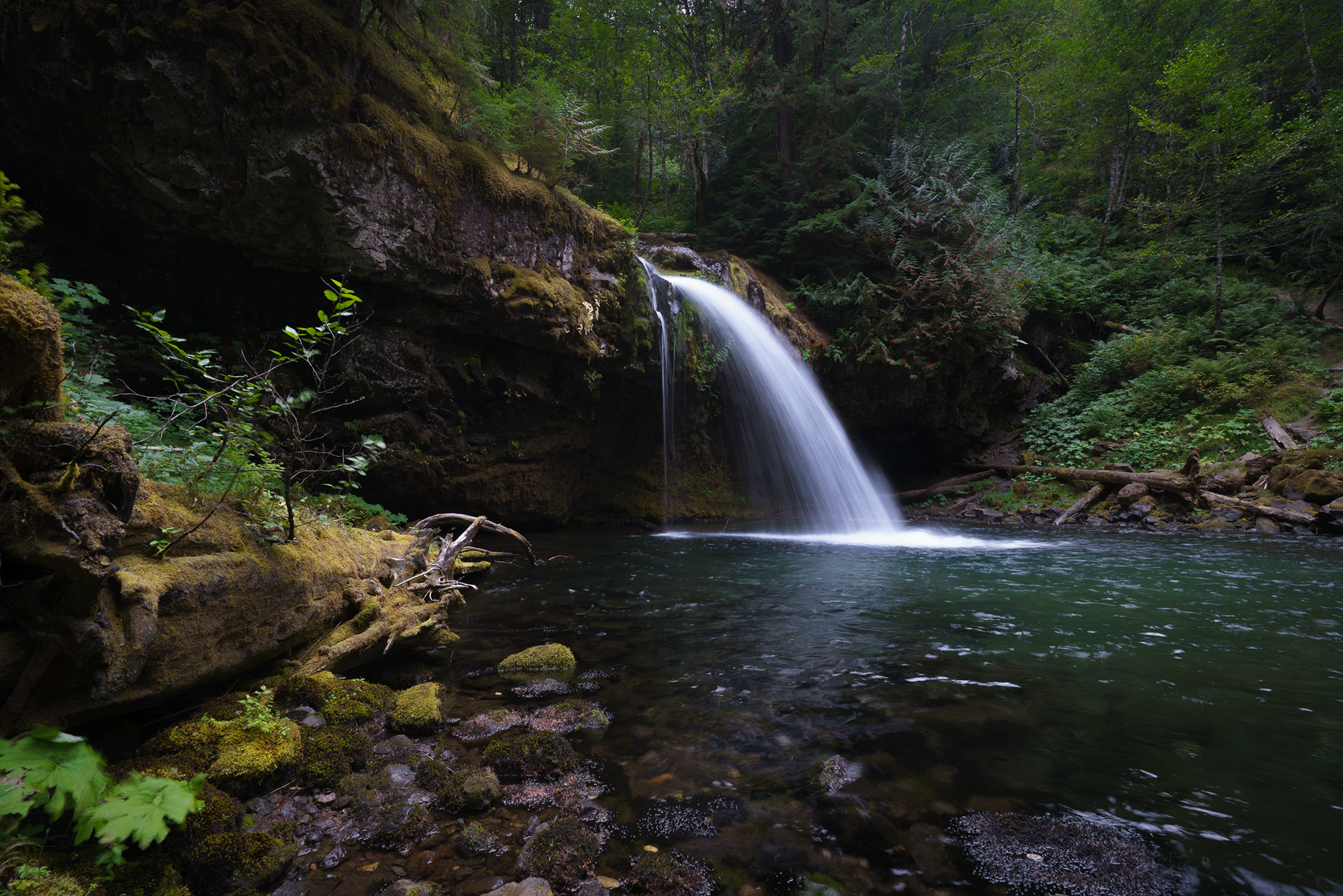 Iron Creek Falls