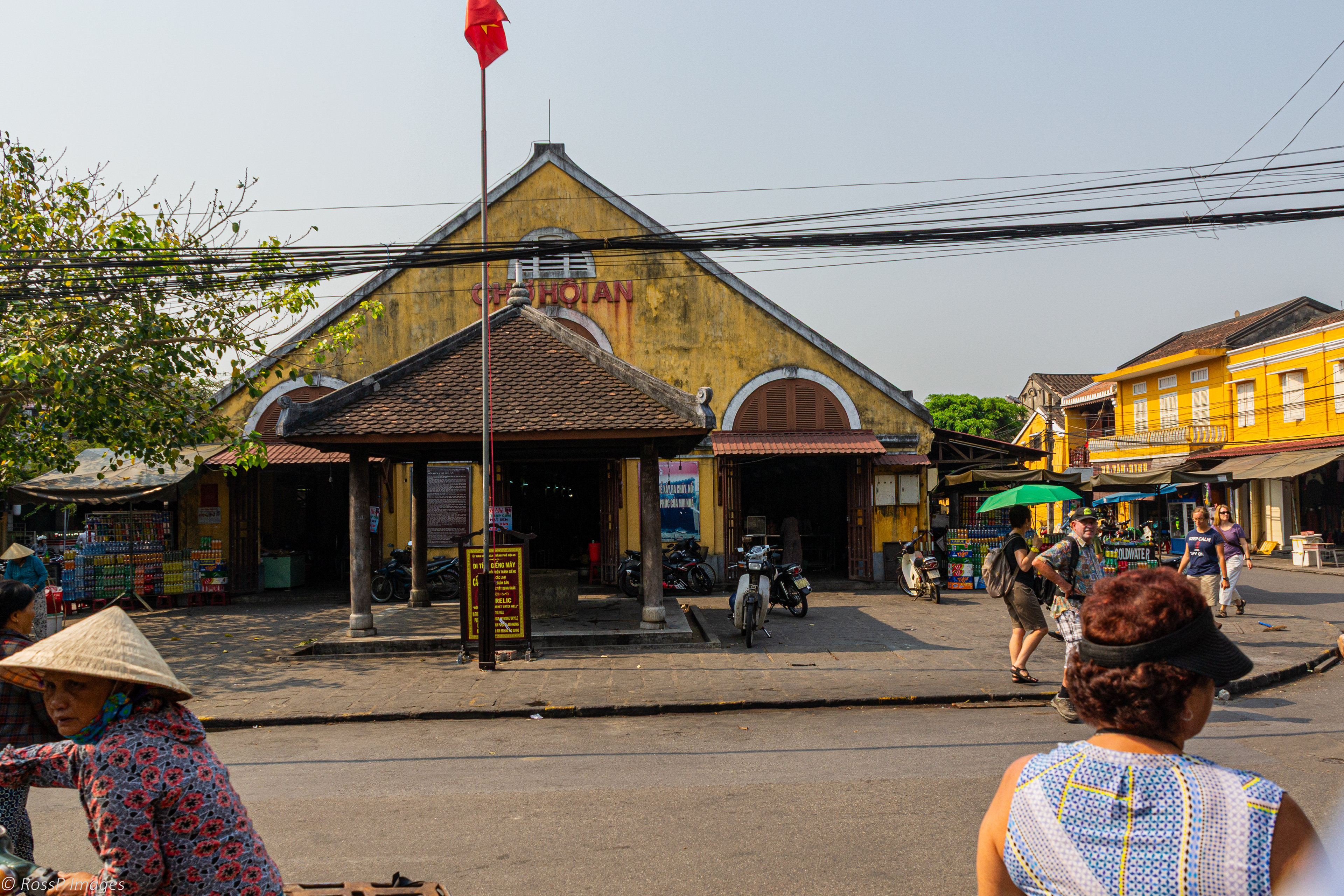 Cho Hoi An is the original and still the largest market place.today.