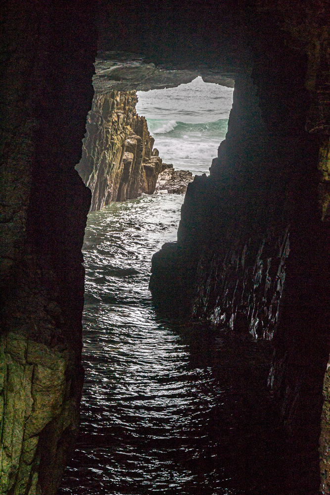 Looking throught Remarkable Cave to the Southern Ocean.