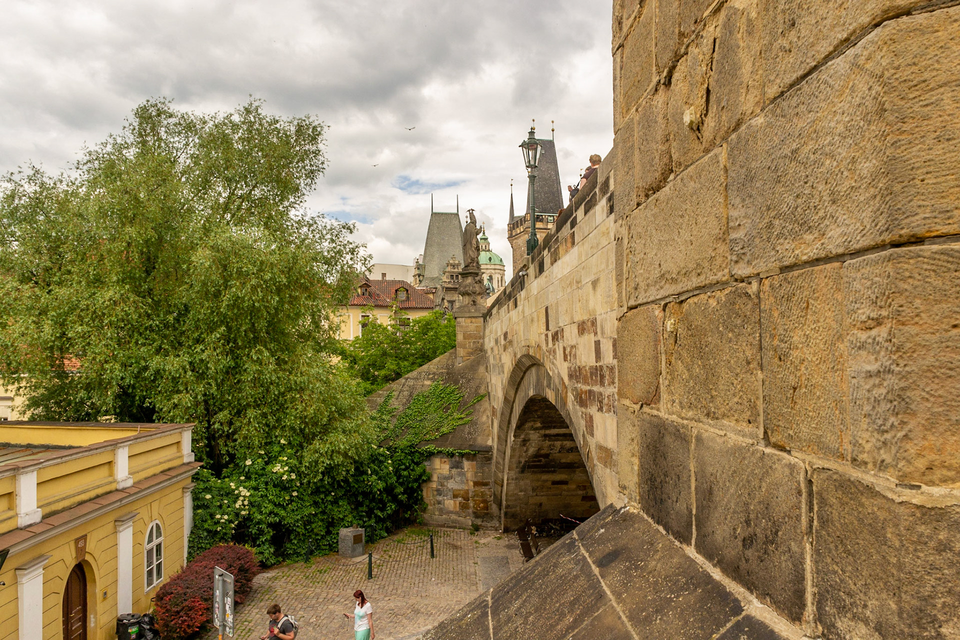 Stone masonry of the Charles Bridge