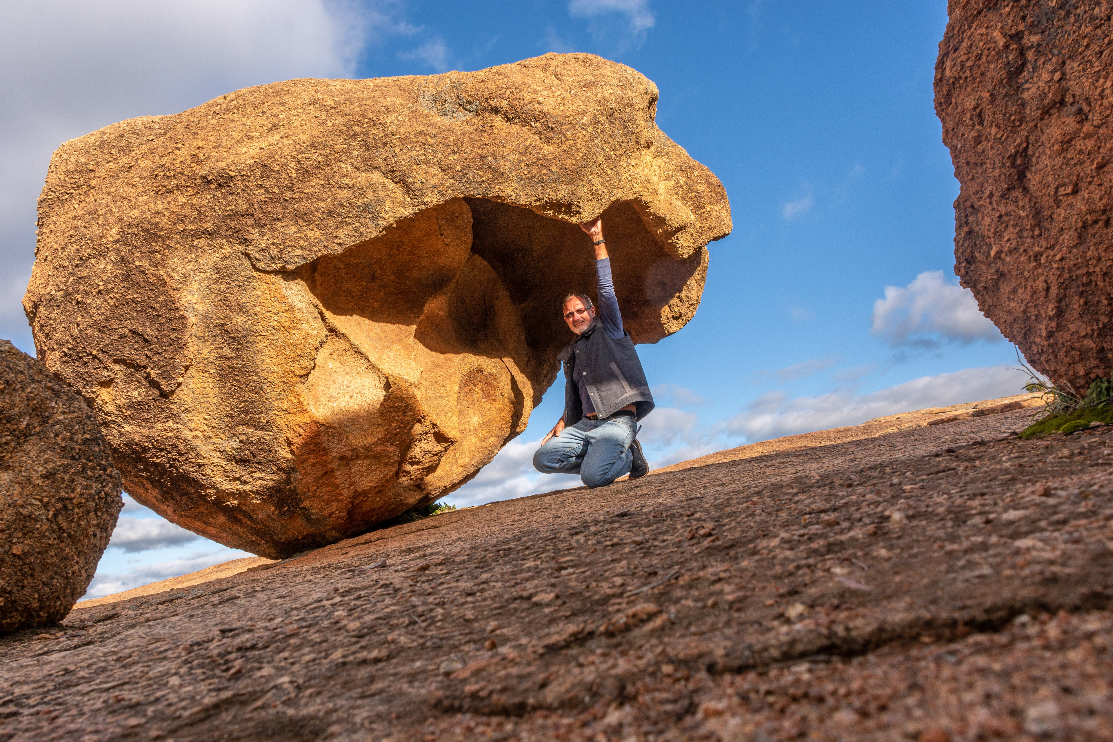 Heyden Rock ........balancing boulders