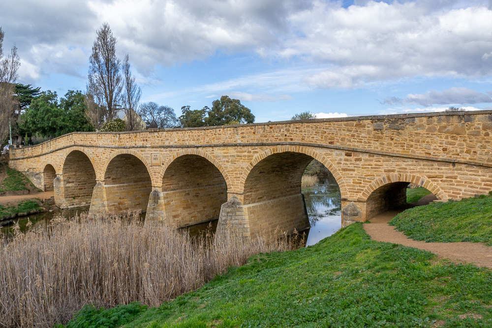 Richmond Bridge commenced construction 1823. The heritage listed It is the oldest stone span bridge in Australia.