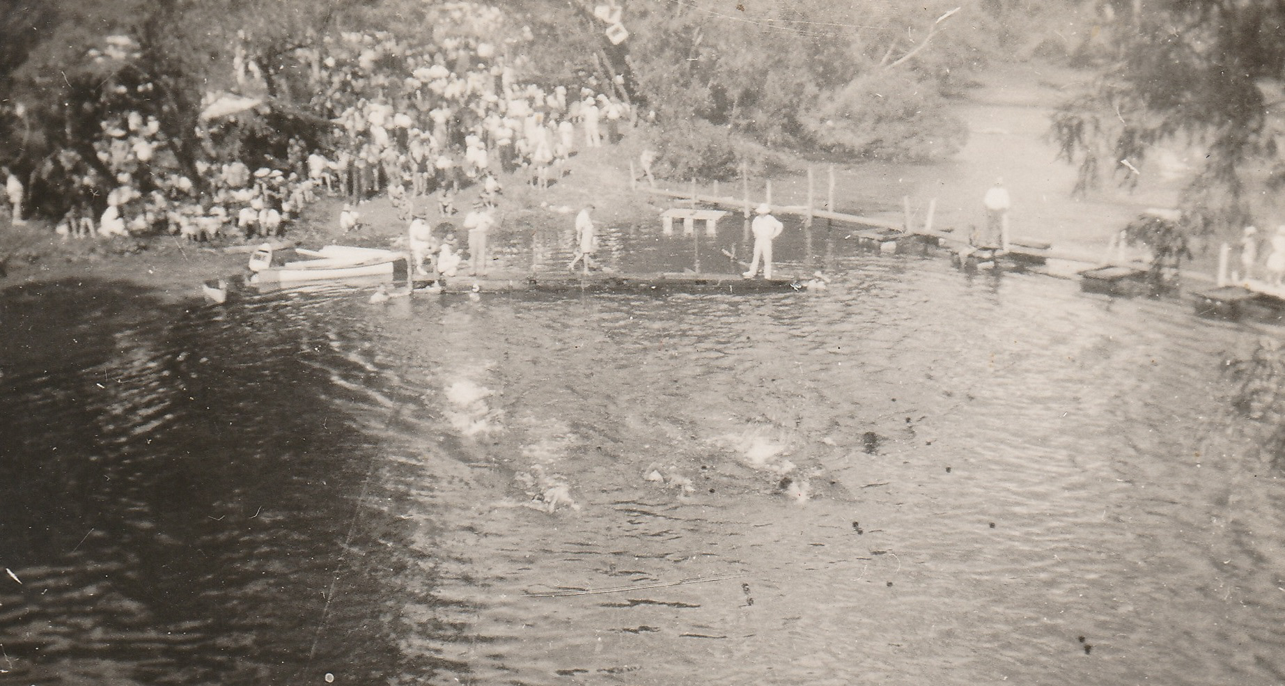 "Paroz Waterhole" - Biloela and District Patriotic Committee Aquatic carnival (1941)