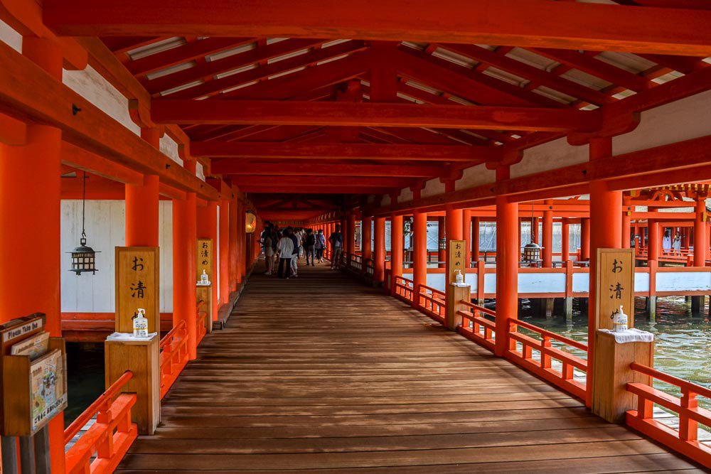 Marodo Shrine hallway.