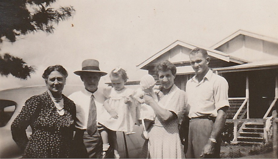 Granny Cavanagh (Nell's mum), Bill, Lorraine, Marie with Ross and Ed.