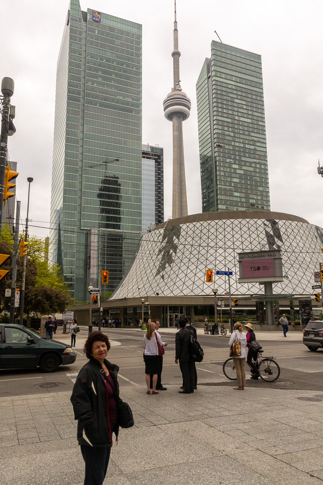 Roy Thompson Hall, Home to the Toronto Symphany Orchestra. CN tower in the background.