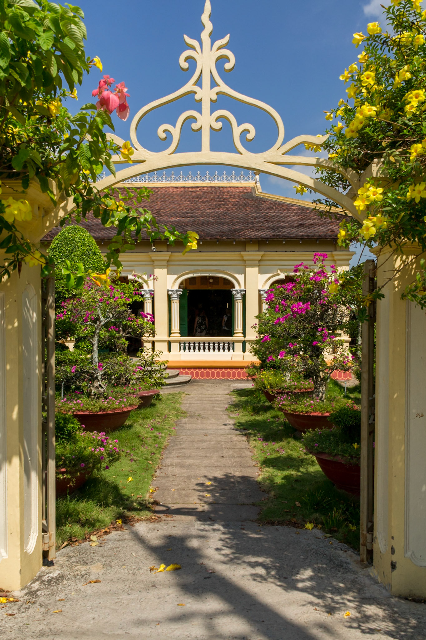 Mr Ba Duc's ancient house was built in 1850