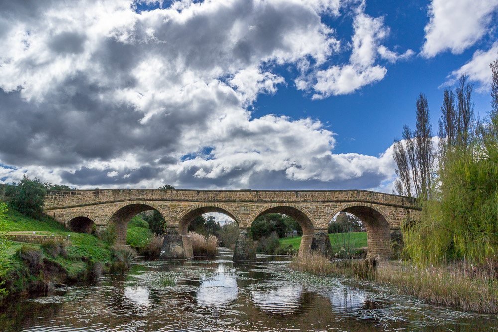Richmond bridge crossing the Coal River. It was originally named Bigge's bridge.