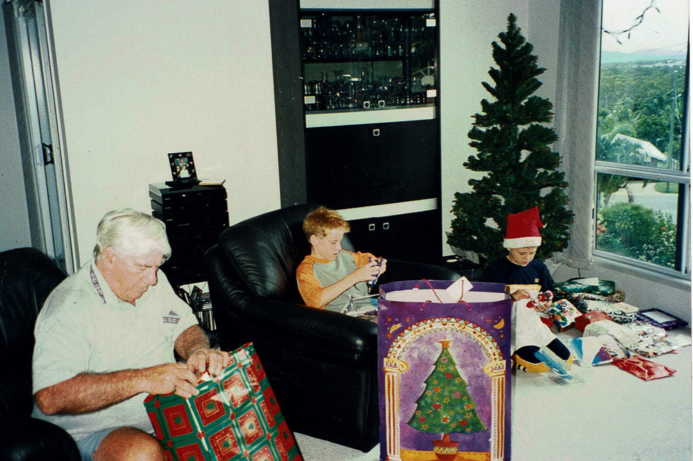 Bill with Lachlan and Angus at Earls Ct (Christmas 2000)