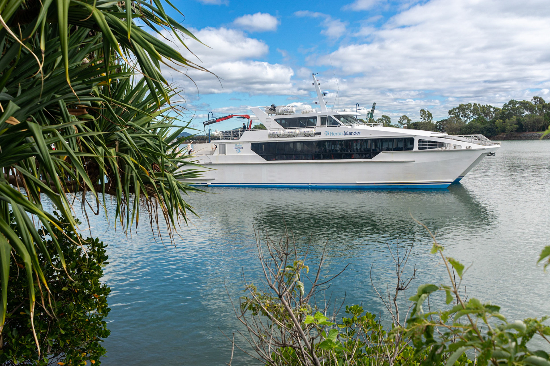 The Heron Islander waiting to take guests on board for the trip to the island..