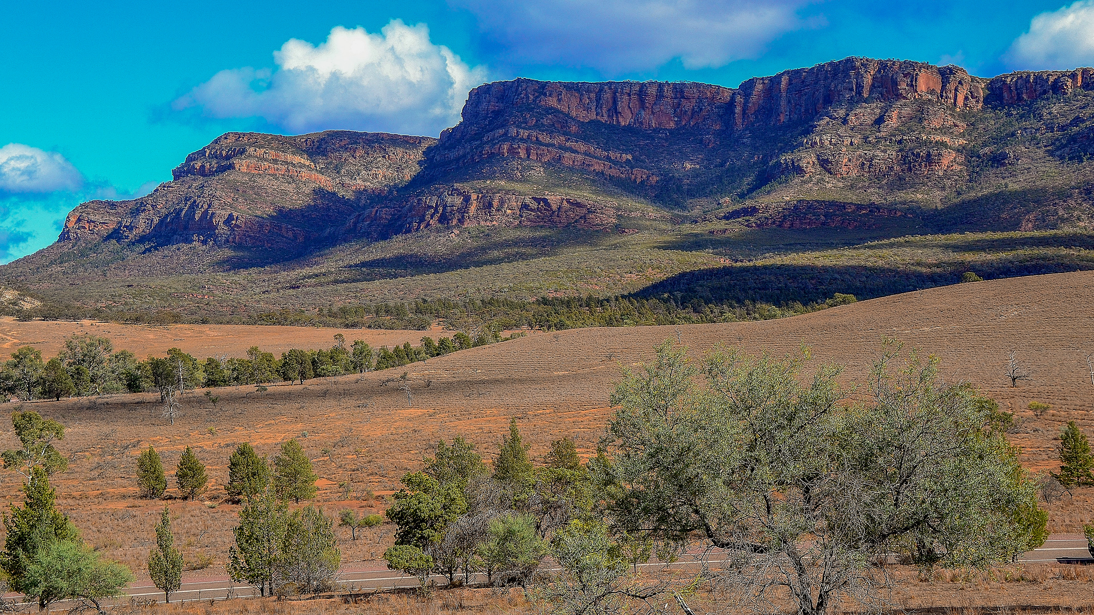 Looking towards the bluff, Wilpena Pound from the Rawnsley Lookout.