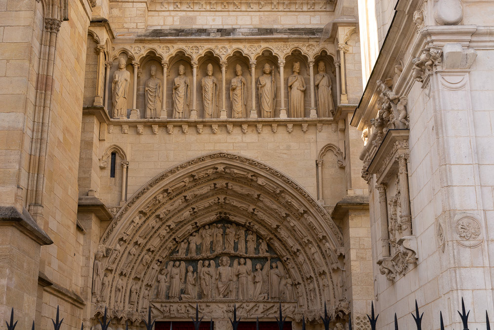 Bordeaux Cathederal, decorative relief above the Royal Portal.