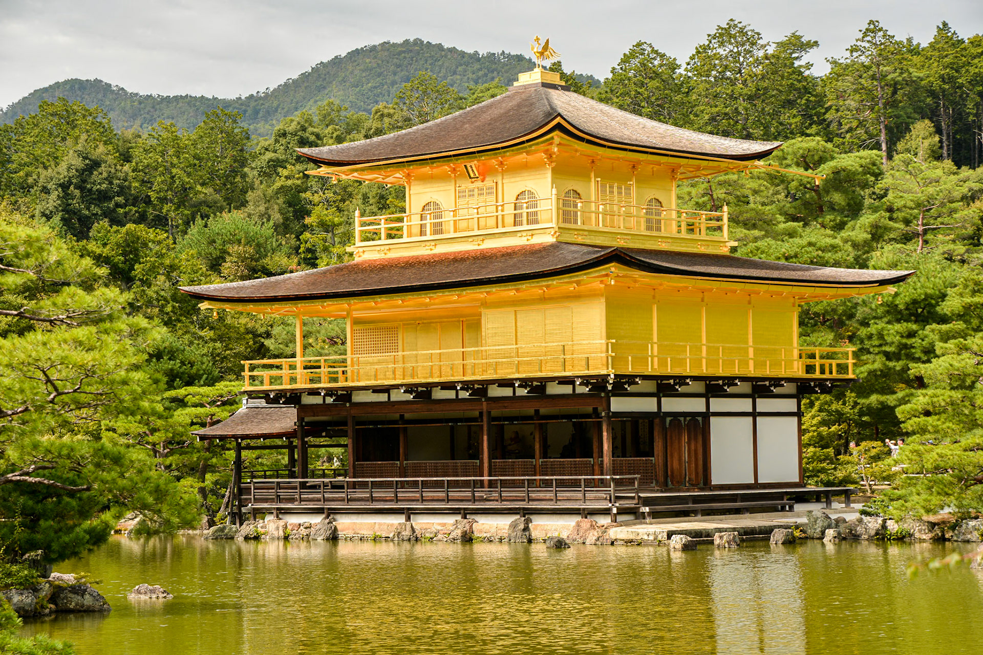 The pavilion successfully incorporates three distinct styles of architecture, which are shinden, samurai and zen, specifically on each floor.