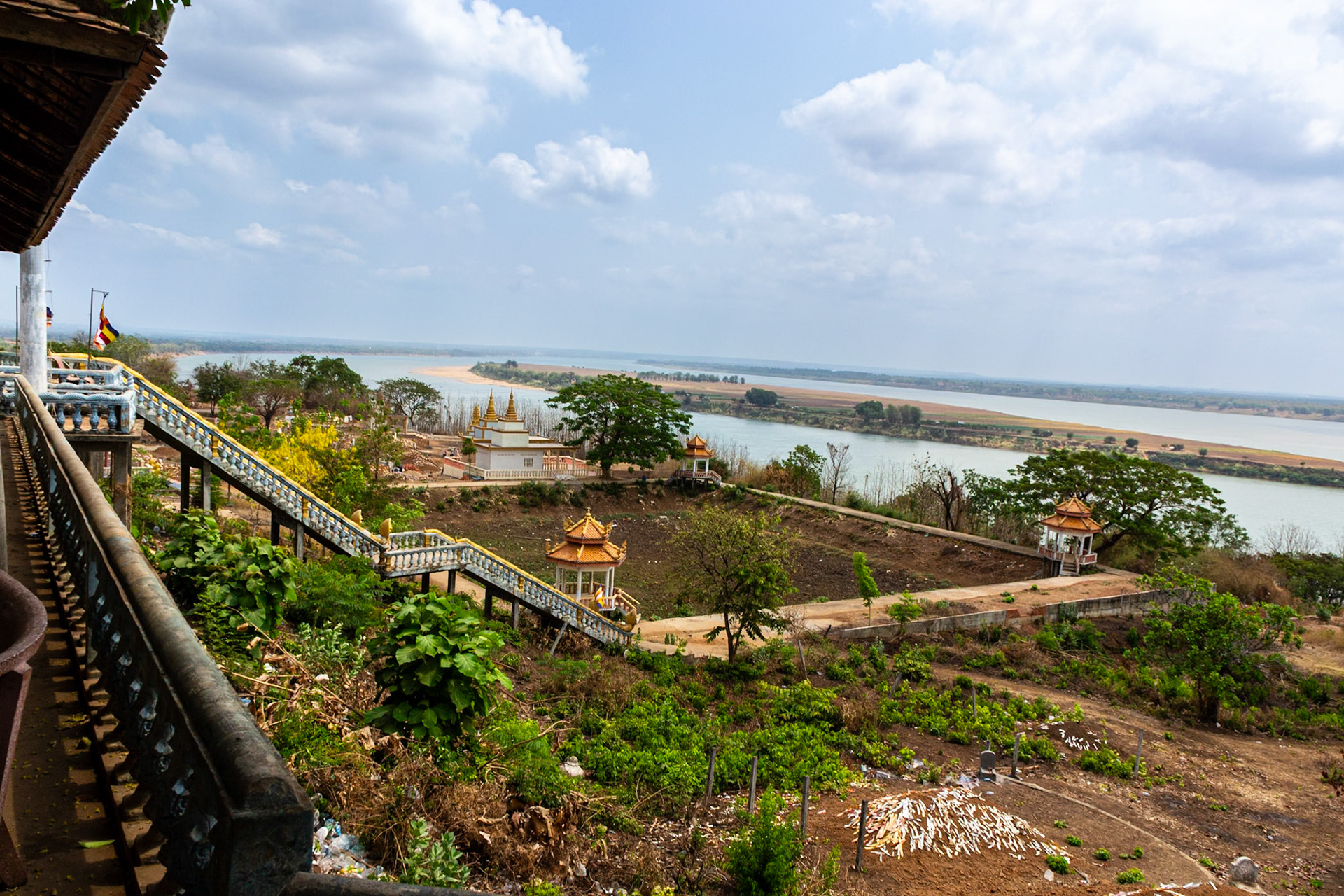 Views over the Mekong River from Wat Hanchey.