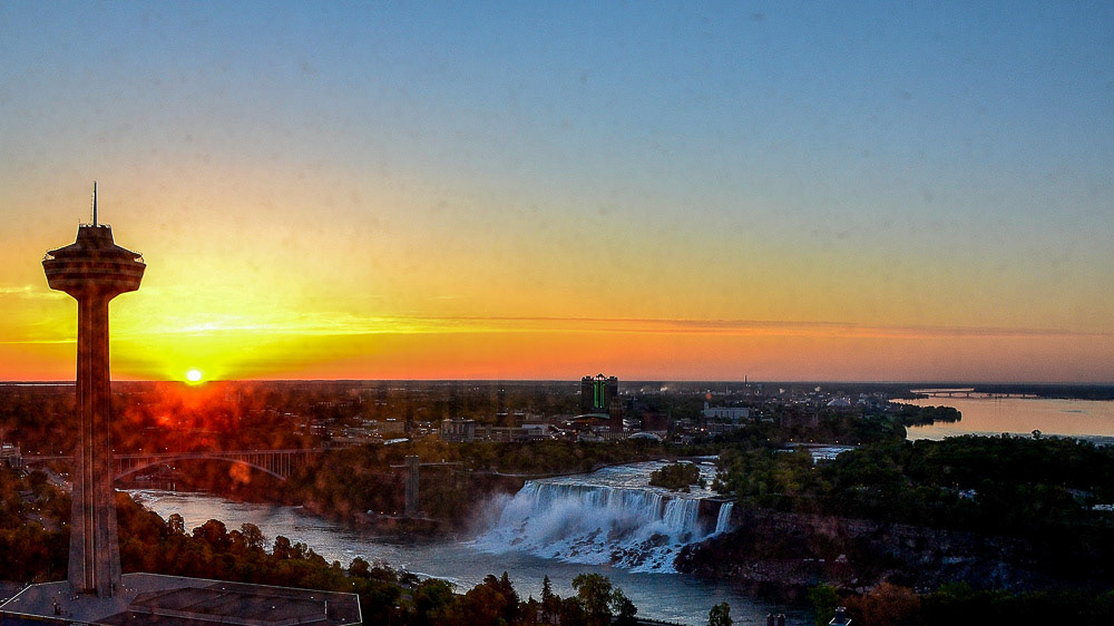 A Niagara sunrise greets us as new day day begins.