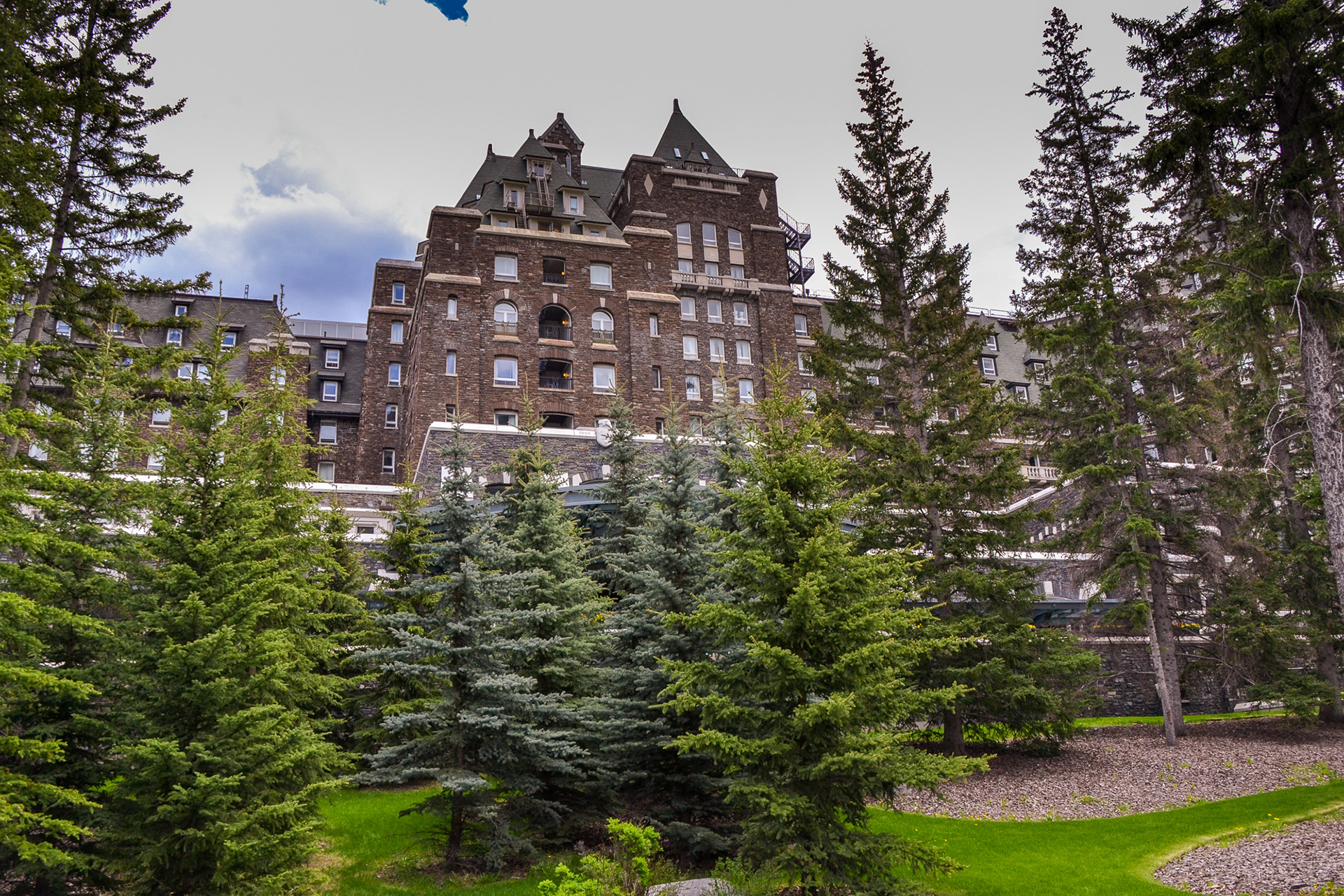 Fairmont Banff Springs Resort, our modest accommodation, is a landmark in the picturesque alpine town of Banff. The building is styled after a Scottish baronial castle.