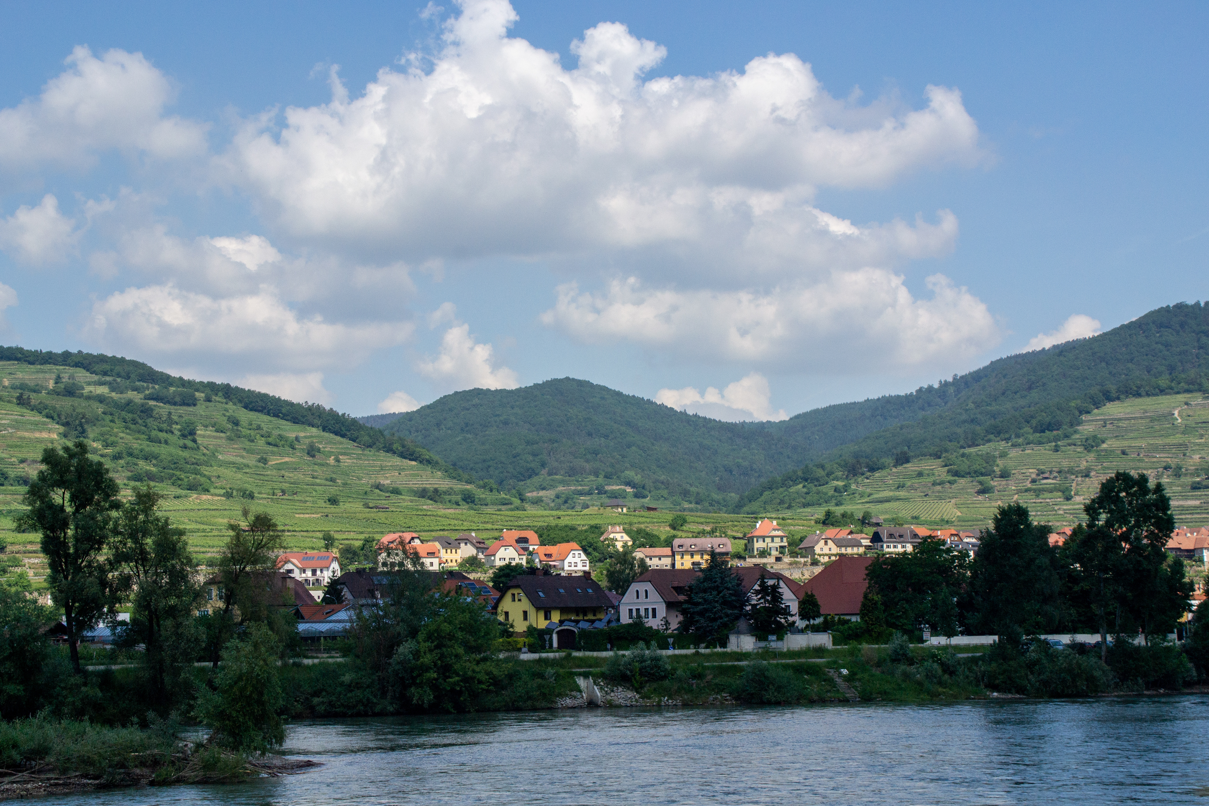 Some of the stunning scenery as we cruise through the Wachau.