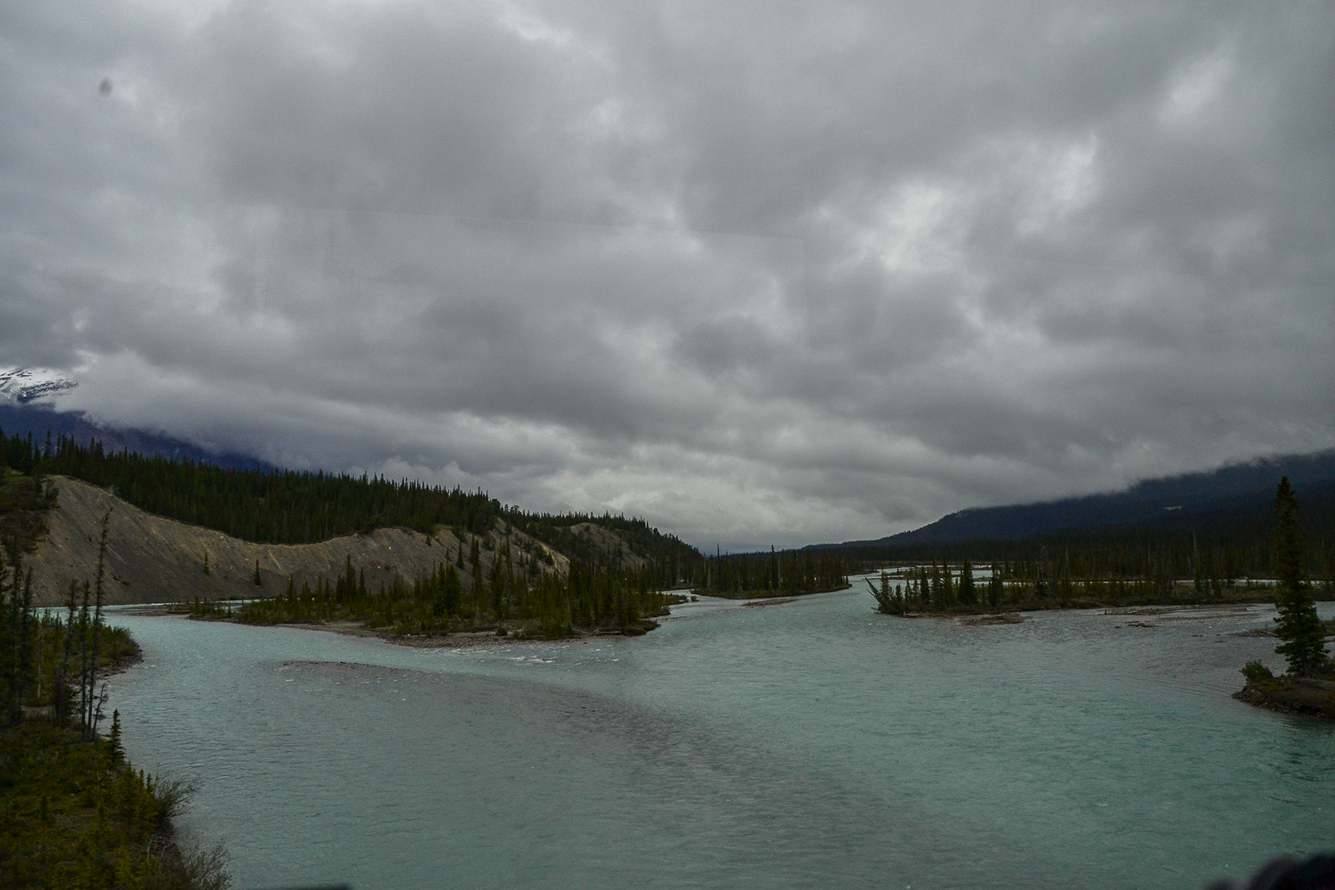 The pale turquoise waters from snow-melt.