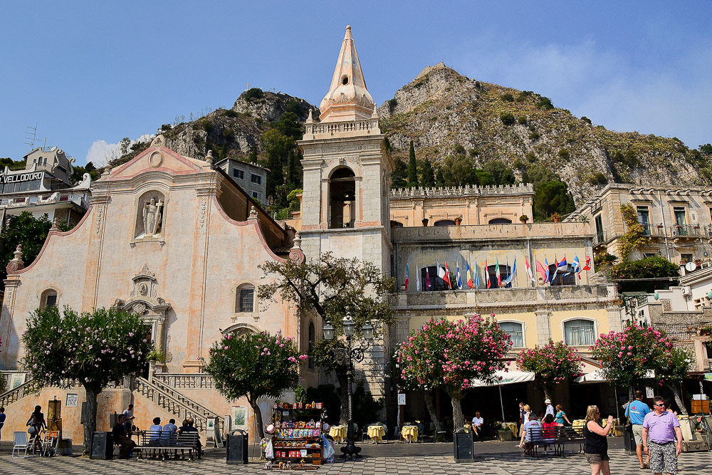 The church of San Giuseppe (St. Joseph) on Piazza IX Aprile.