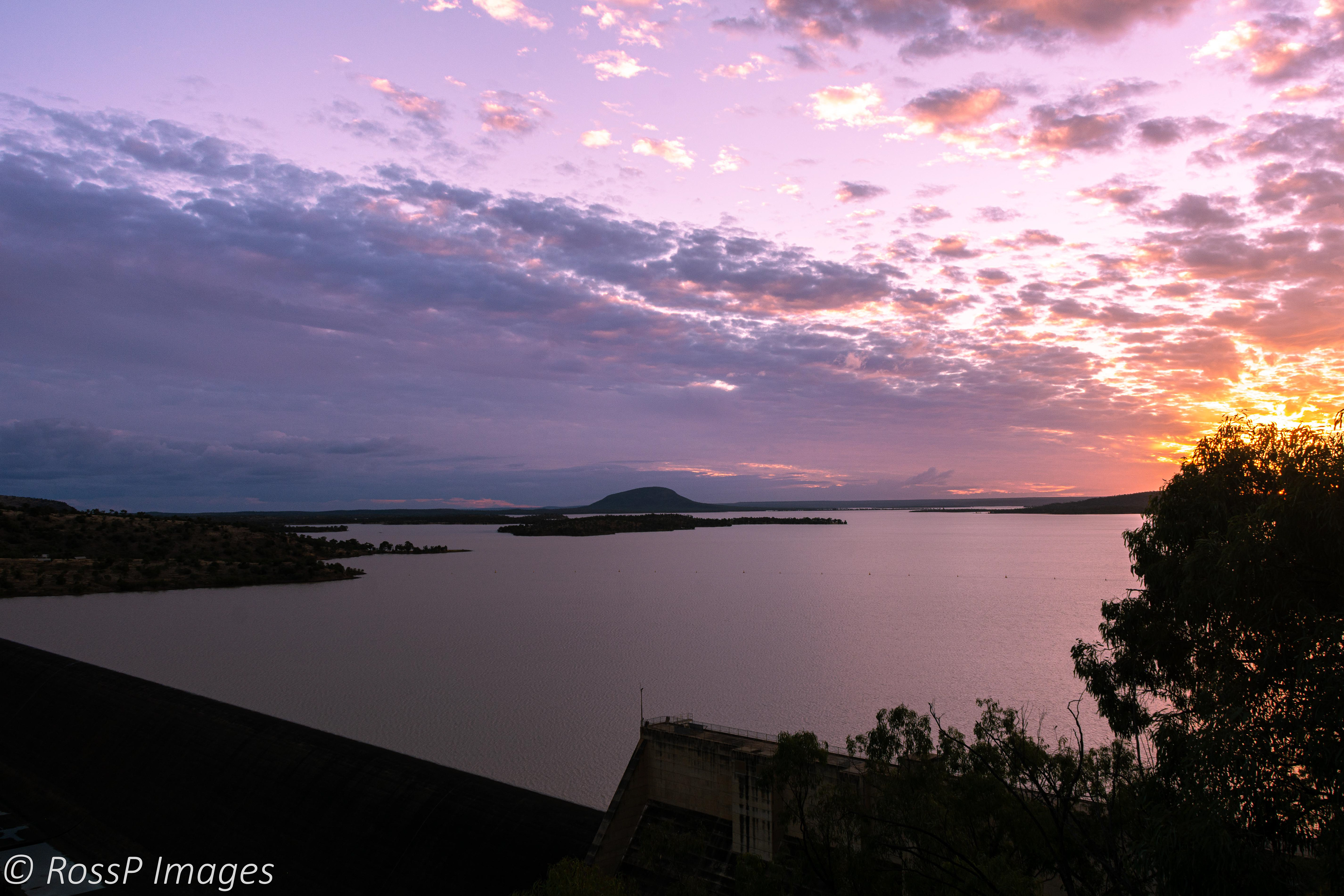 Sunset over lake Dalrymple.