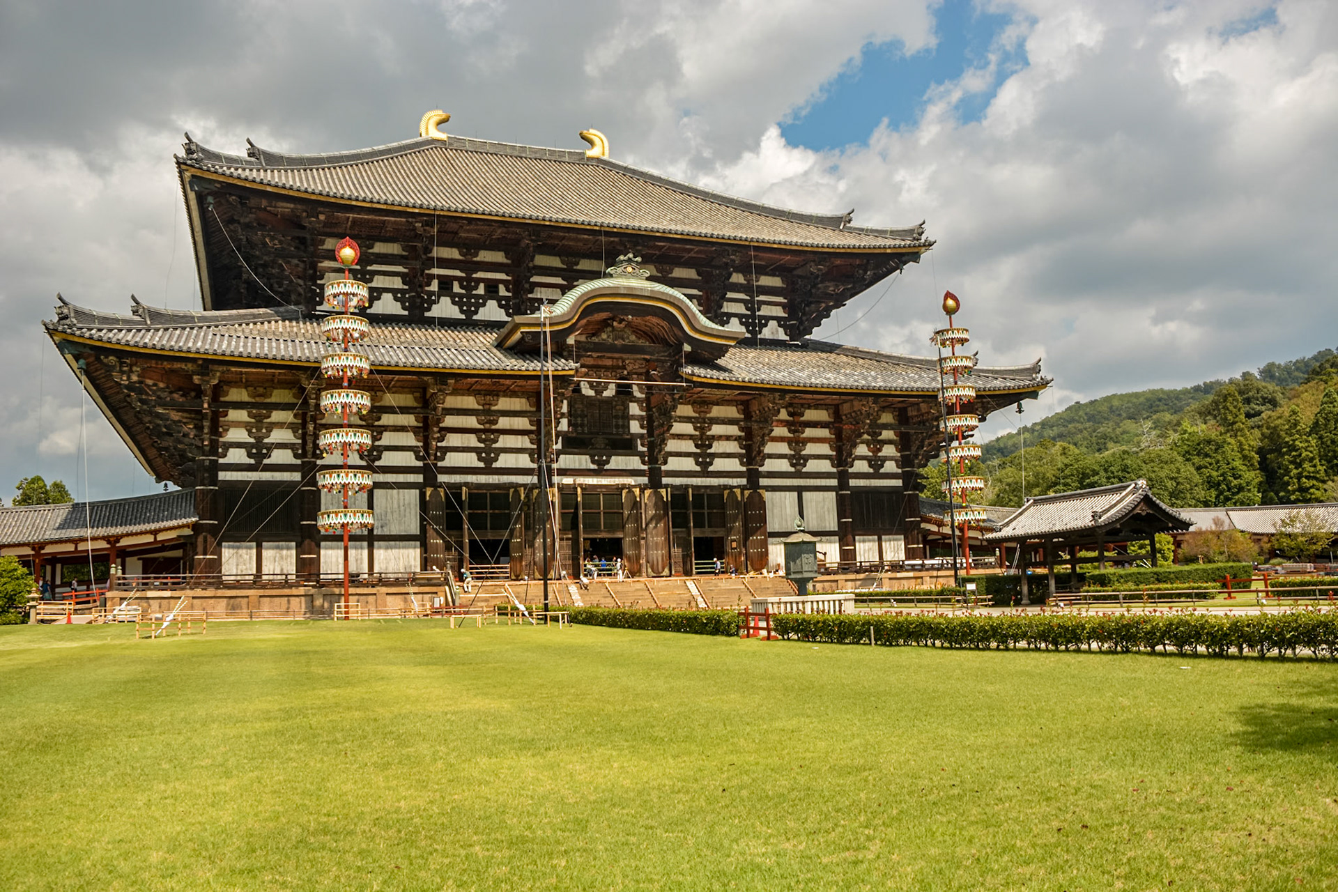 Todaiji Temple - Kon-do, Great Buddha Hall (daibutsuden)