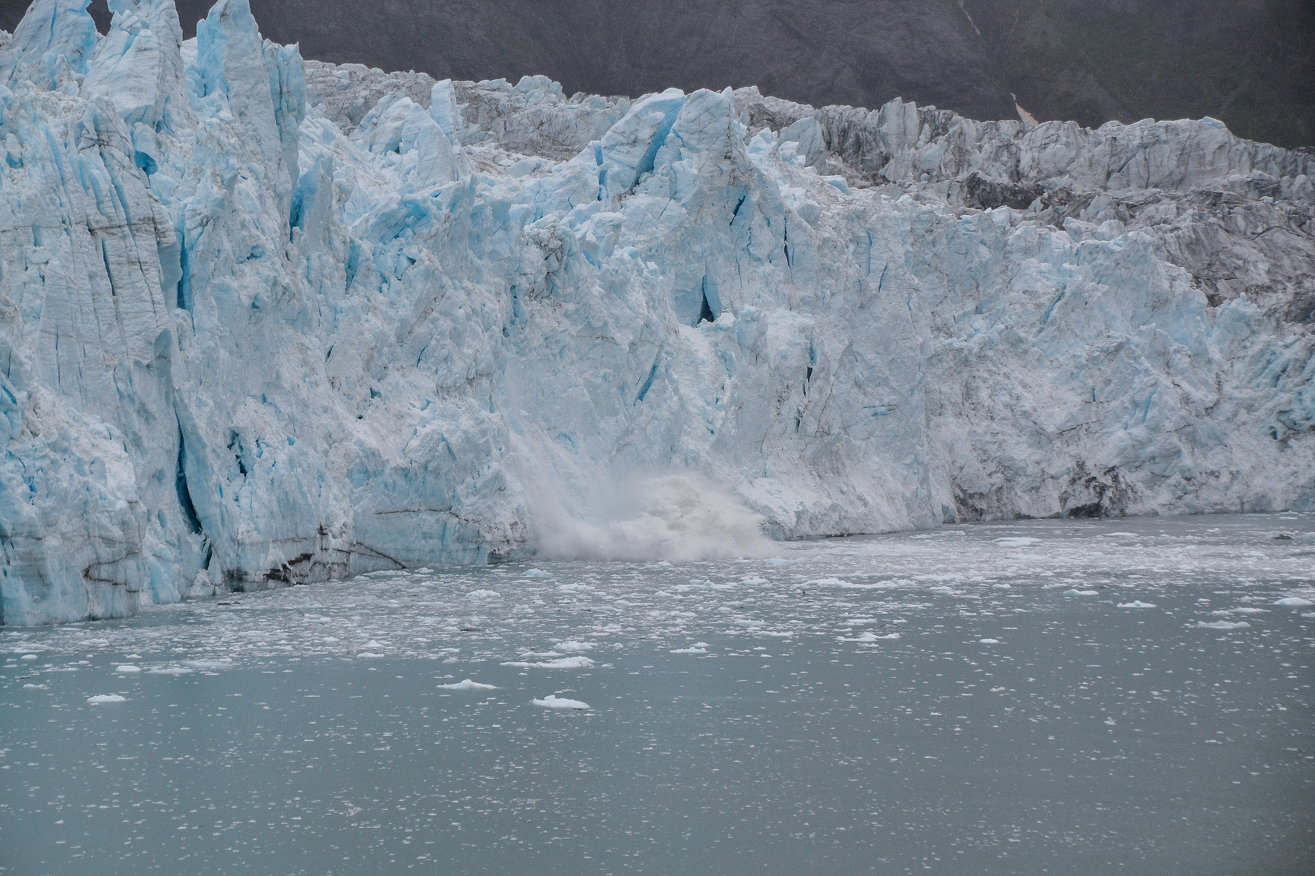 ........ the ice boulders explode into the water