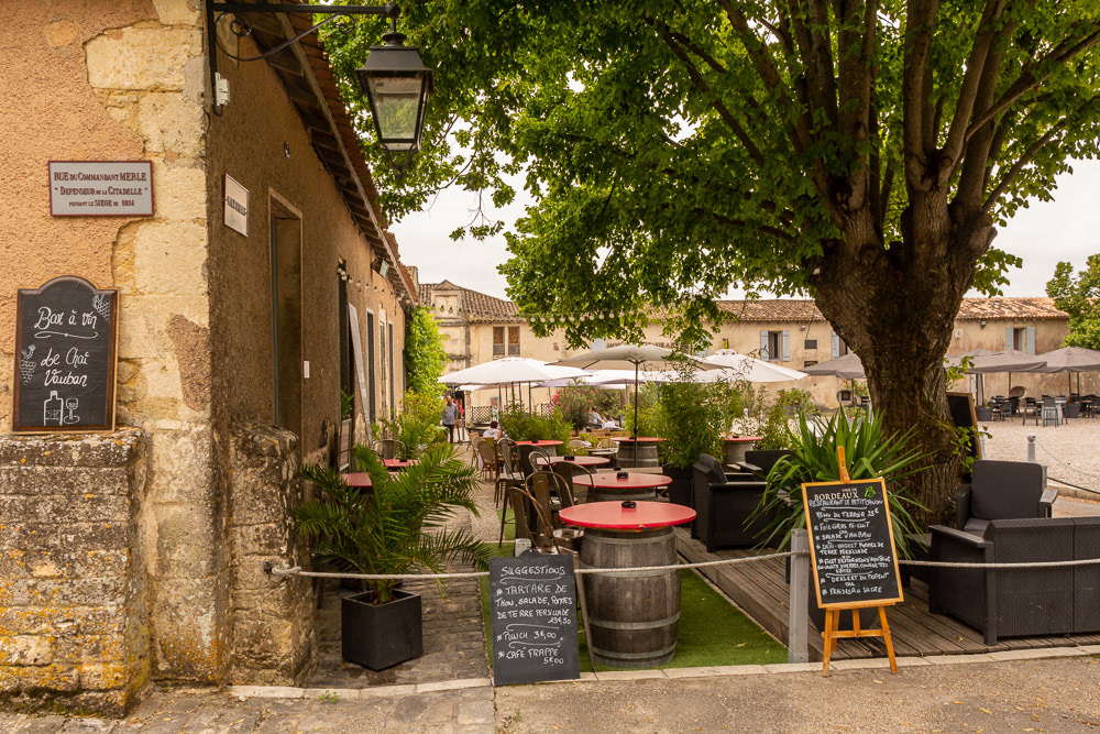 Restaurant le Petit Canon awaits ......