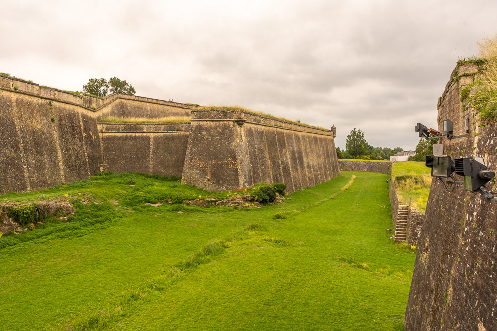 Beyond the primary fortifications a moat has to be negotiated to access the inner fortifications of the Citadelle de Blaye.