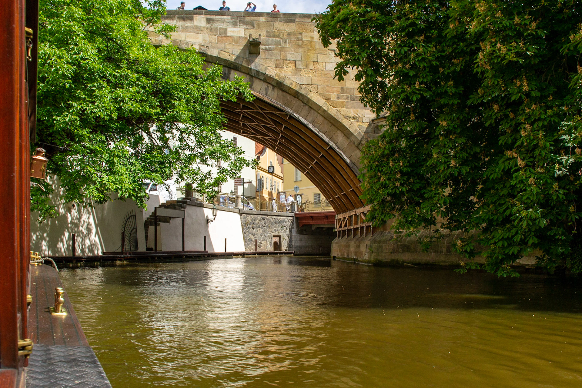Cruising under the Charles Bridge