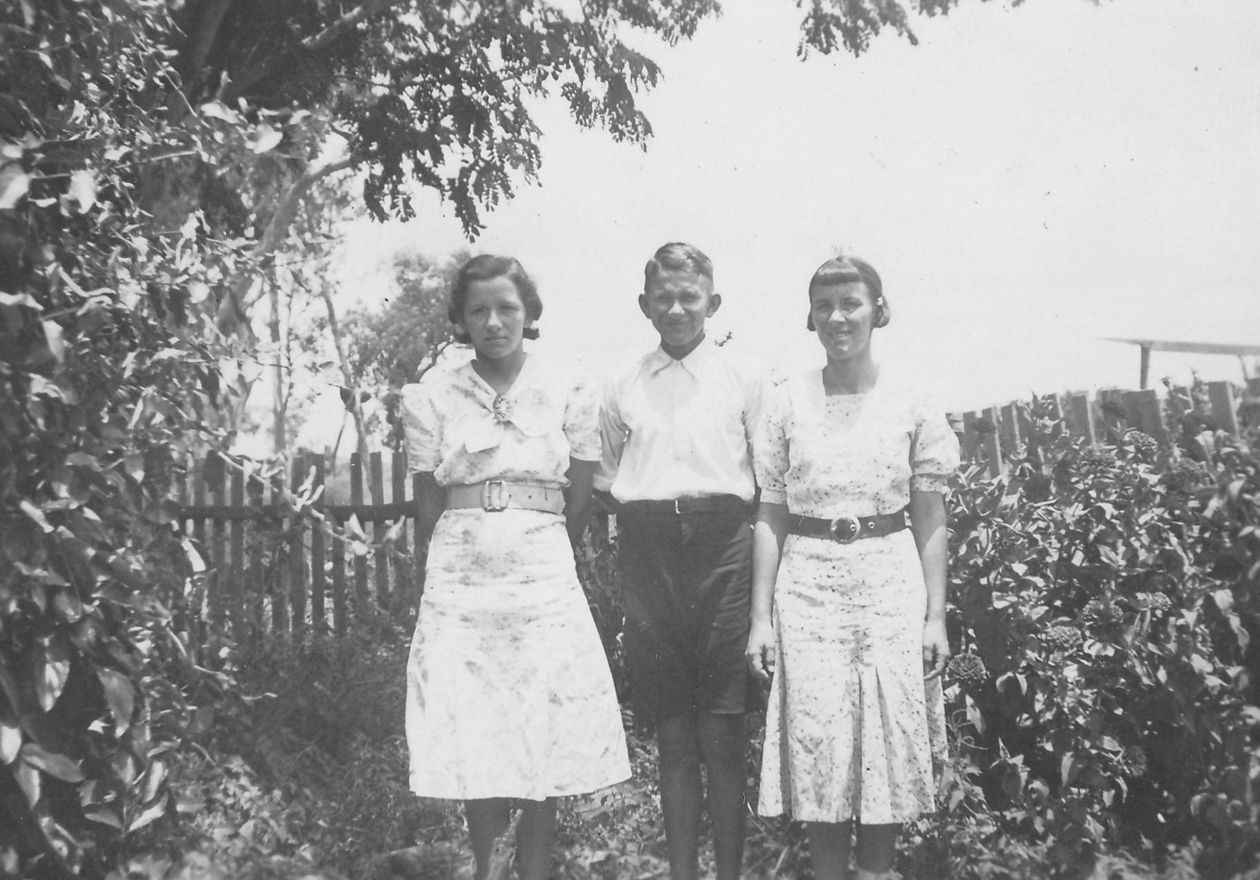 Irene, Ed and Mabel 7 Jan 1939