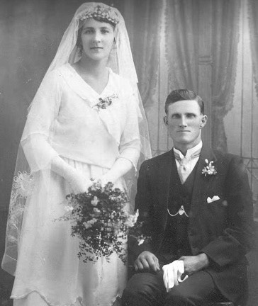 William (Bill) and Marie - 14 Dec 1921