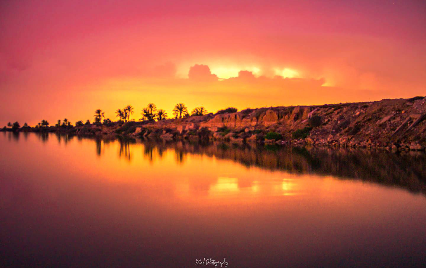 one more scenery of the #island in #twilight, beautifully blending with #nature in all its pureness.. painting daily life of #Tunisia's southern #Djerba. A moment shot for you by Mohamed Ben Seddik