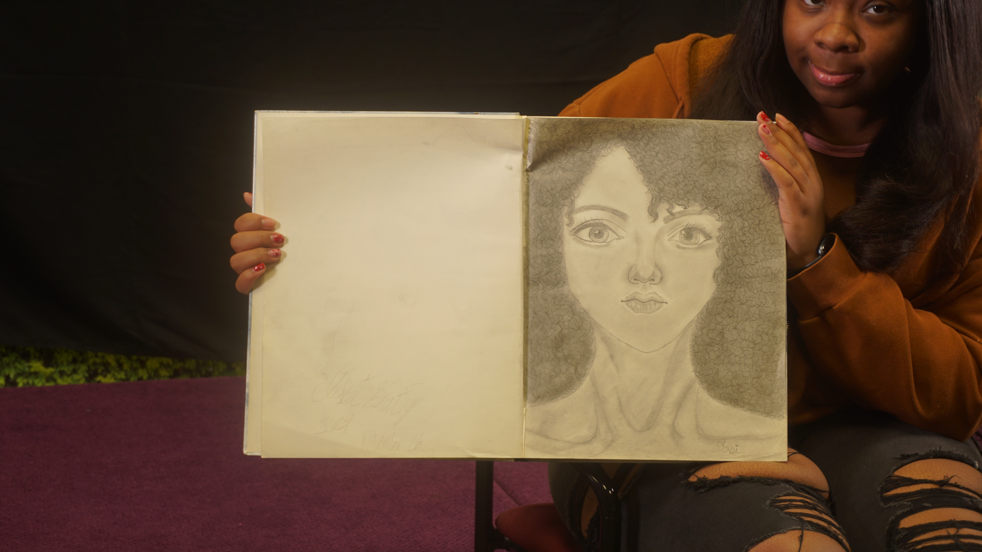 DESARAY EWING_SKETCHBOOK PEEK 01