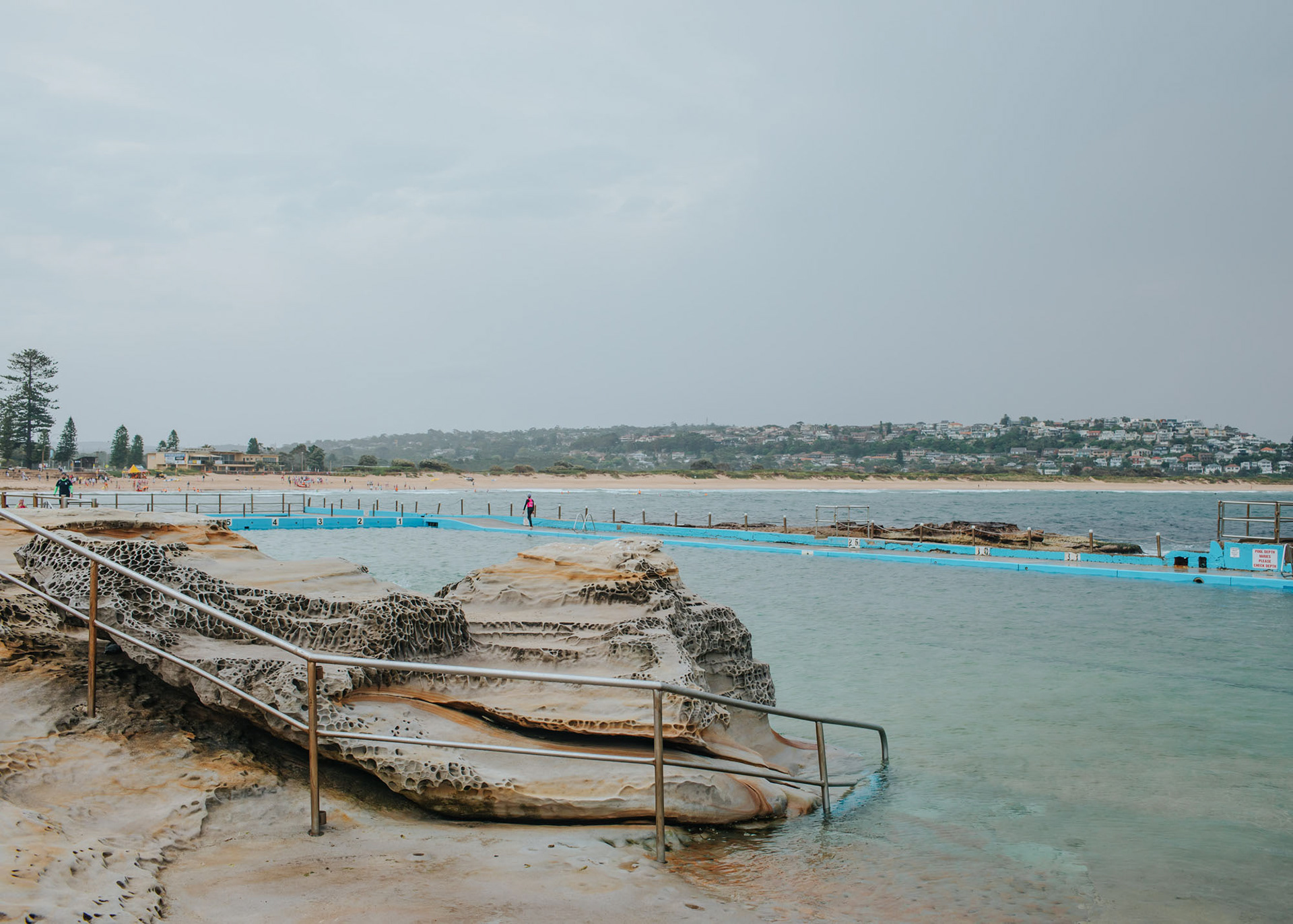 Dee Why ocean swimming pool