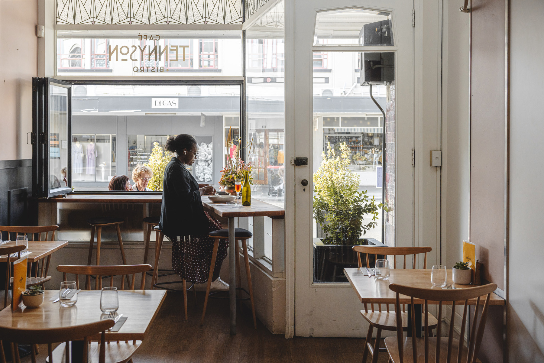 A quiet moment at Tennyson Bistro