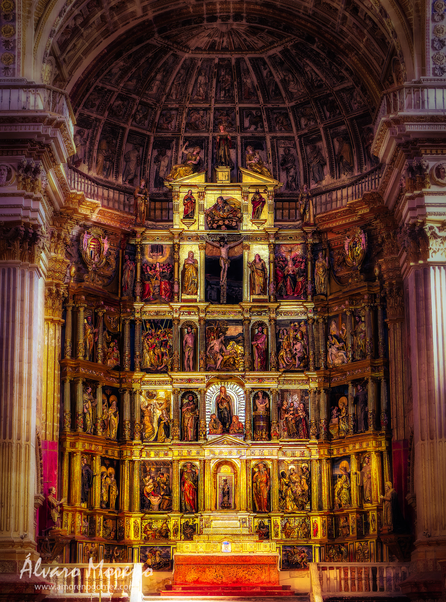 Retablo de la Iglesia del Real Monasterio de San Jerónimo de Granada, España